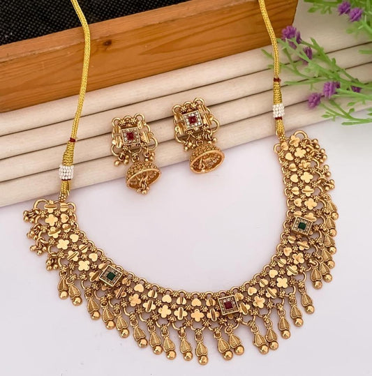 Antique Gold-Plated Floral Mesh Necklace Set