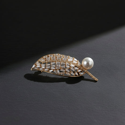 Leaf Brooch in Gold Plating