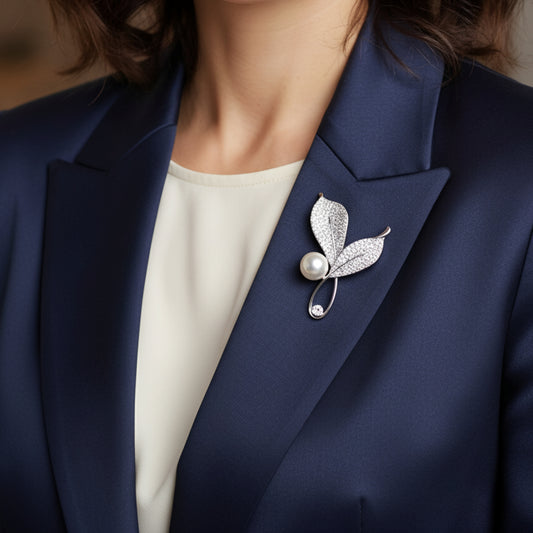 Pearl Brooch in Silver Plating