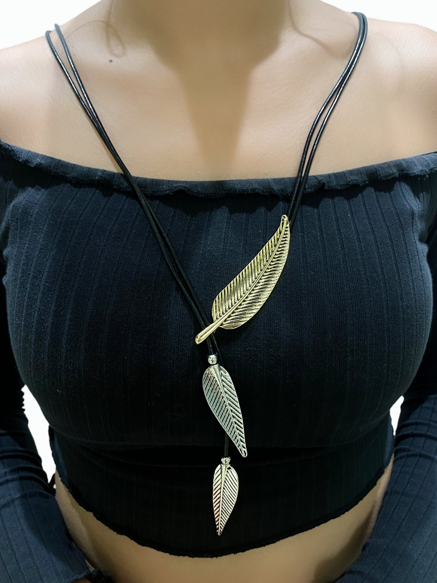 Vintage Feather Leather Long Pendant