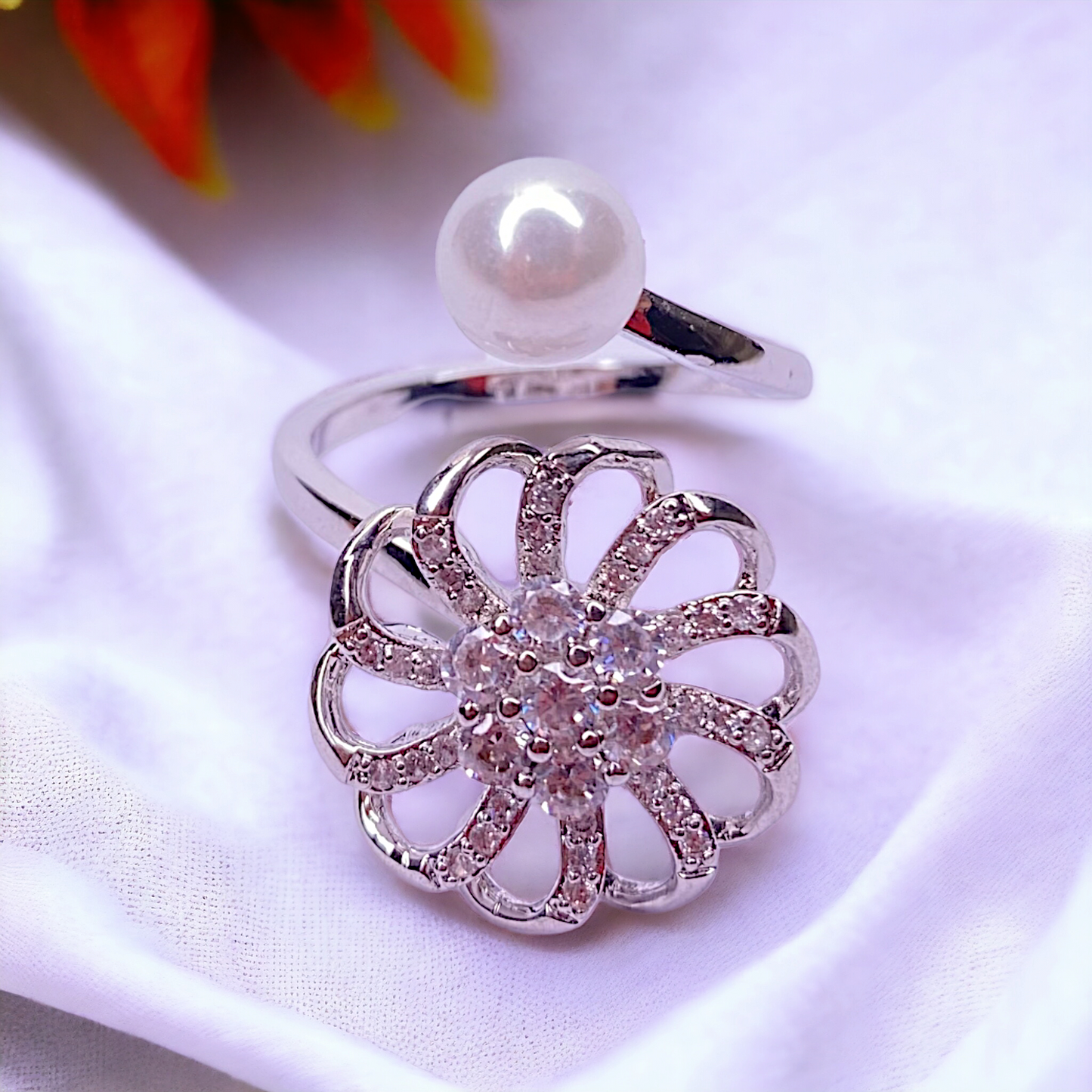 Snowflake Windmill Turning Ring For Ladies With Customizable With White Peral