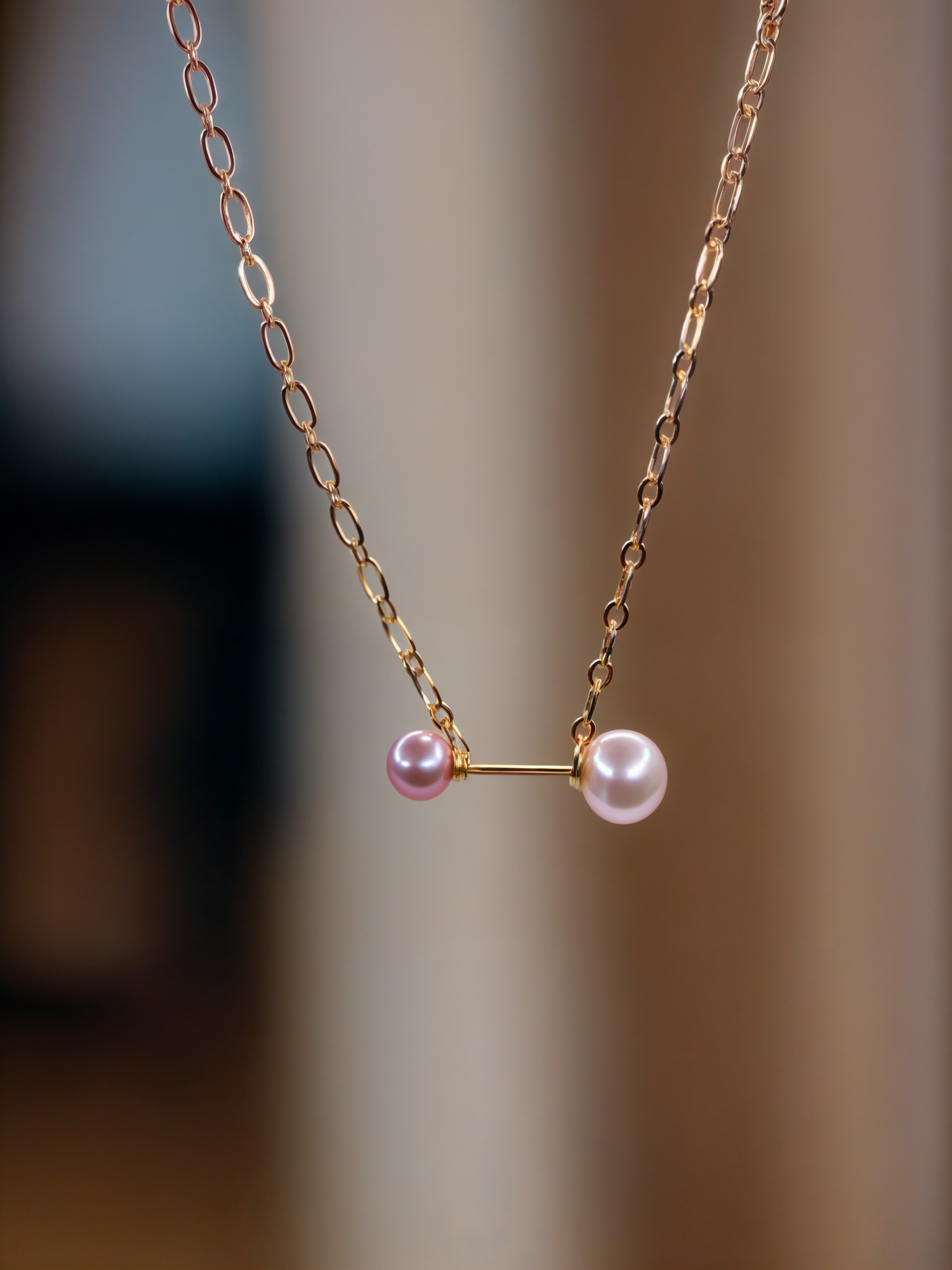 Stunning Pearl Chain Pendant