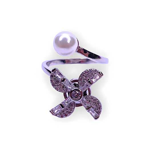 Elegant Windmill Configuration Pearl Ring For Ladies