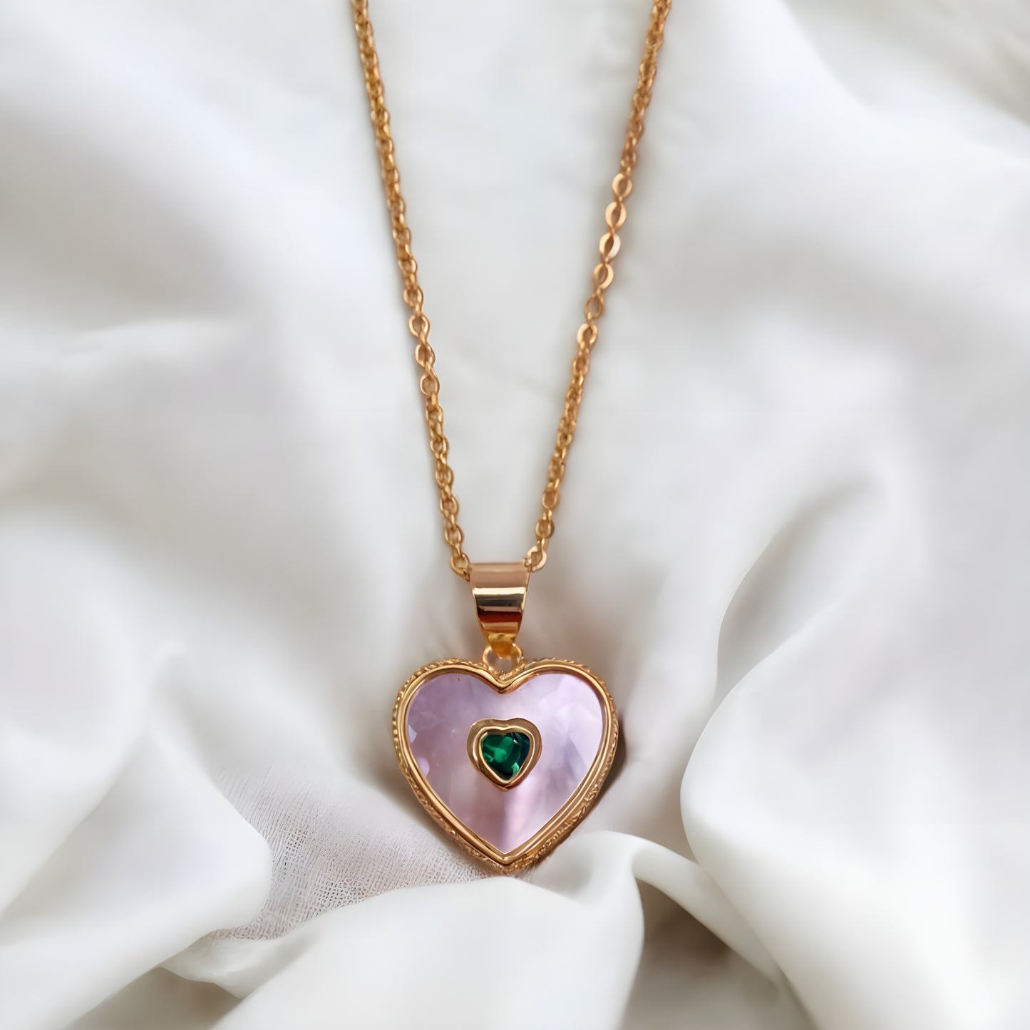 Golden Plated Heart Shape Chain Pendant with MOP