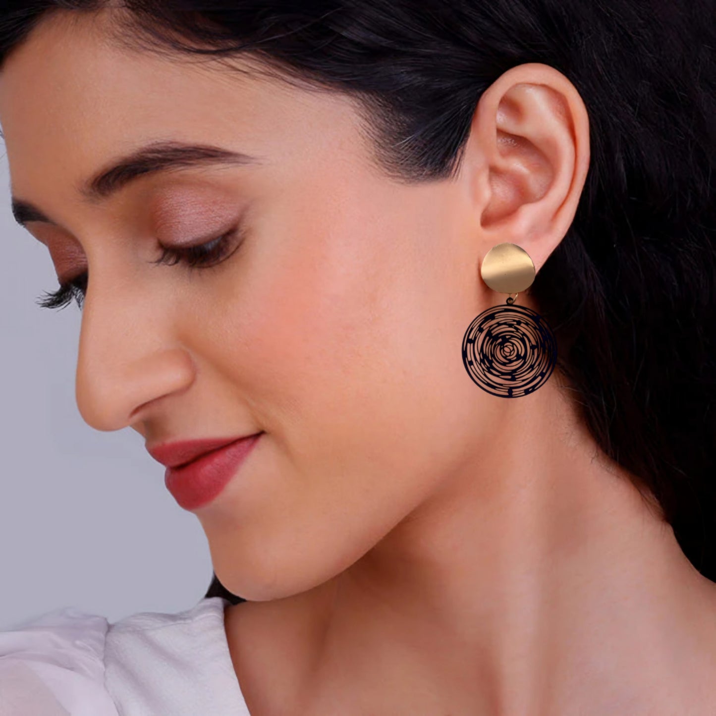 Golden Plating Black Spiral Earrings