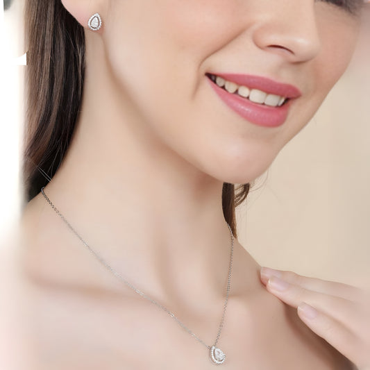 Beautiful Drop Single AD Solitaire Chain Pendant Set with Studs