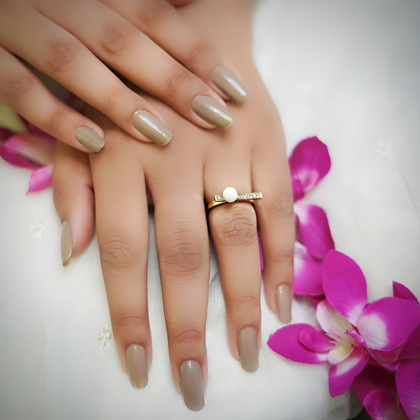 White Mother Artificial Pearl Ladies Ring