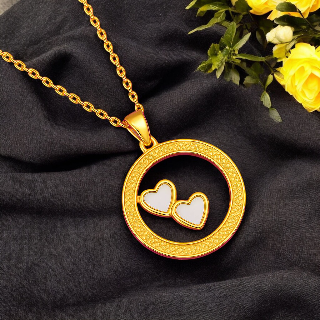 Golden Capturing Heart Chain Pendant