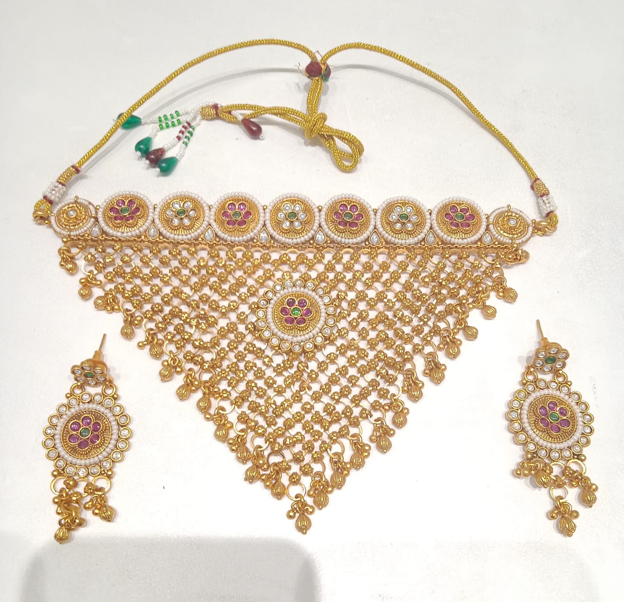 Majestic Gold-Plated Mesh Choker Set with Floral Medallions