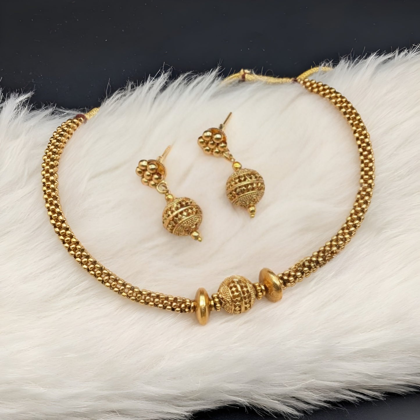 Minimalist Textured Gold-Plated Necklace with Globule Accents