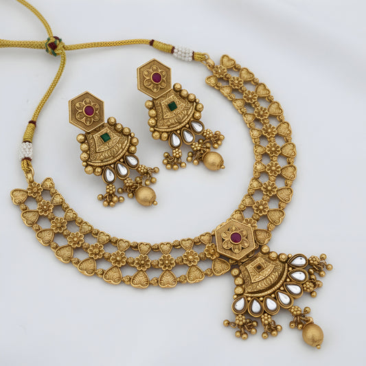 Antique Gold-Plated Hexagonal Floral Choker Set