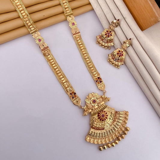 Gold-Plated Rani Haar with Floral Filigree Pendant