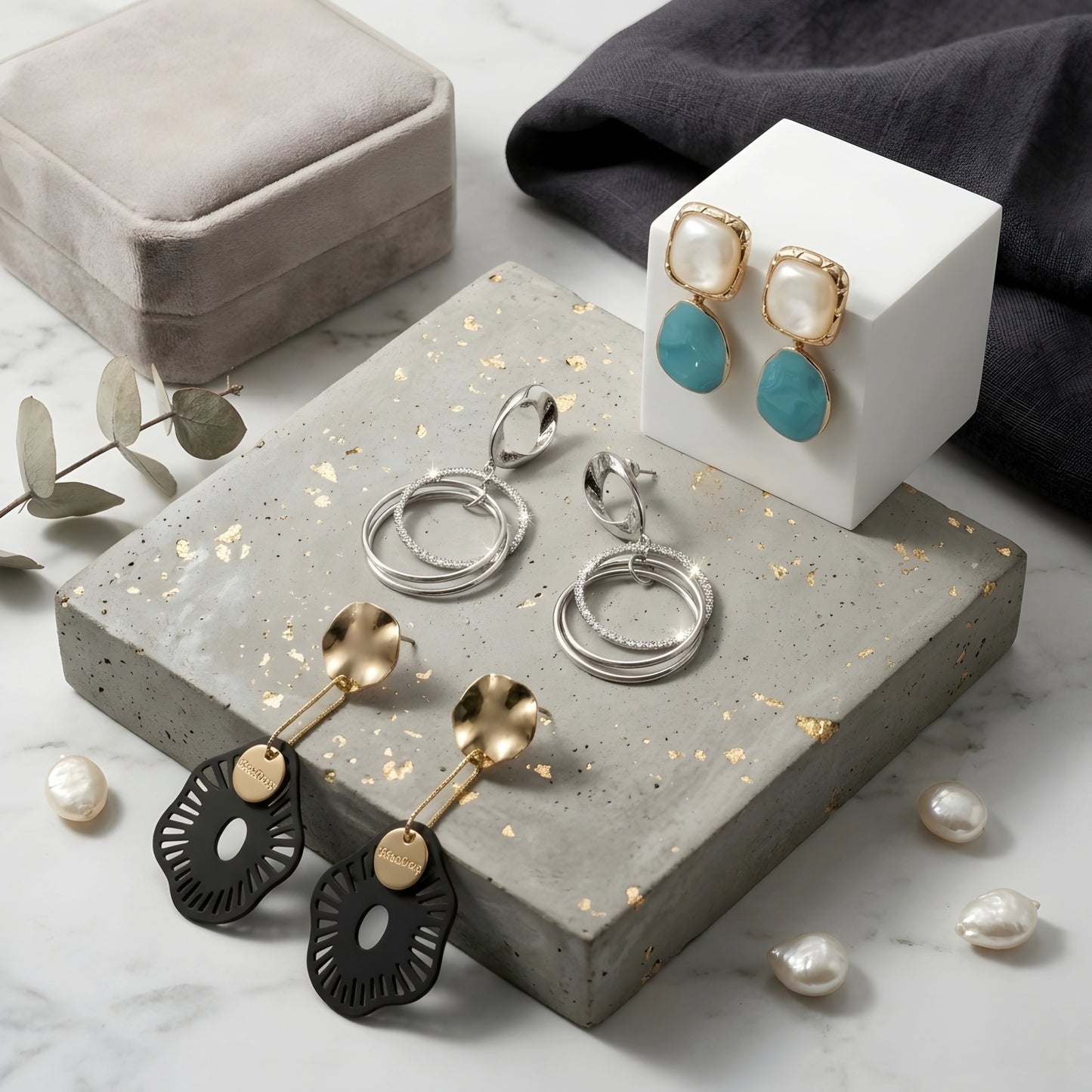Toast To Happiness Gift Box
